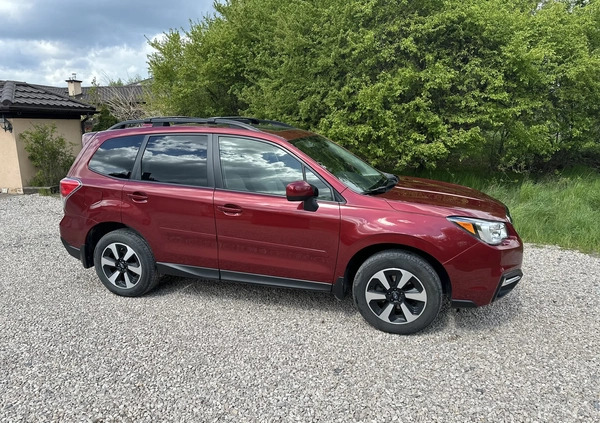 Subaru Forester cena 82999 przebieg: 74300, rok produkcji 2018 z Piaseczno małe 301